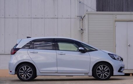 Honda Fit, 2021 год, 1 070 000 рублей, 5 фотография