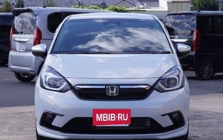 Honda Fit, 2021 год, 1 070 000 рублей, 2 фотография