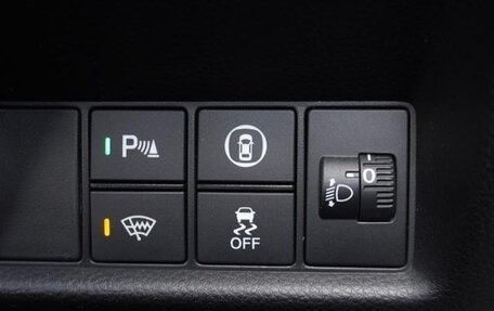 Honda Fit, 2021 год, 1 070 000 рублей, 12 фотография