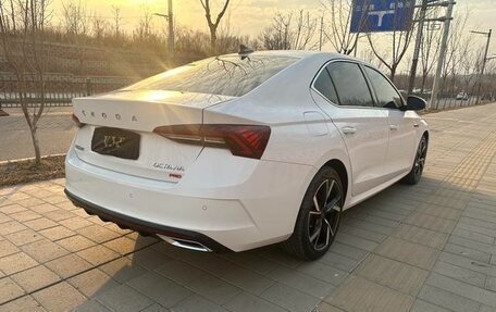 Skoda Octavia IV, 2022 год, 1 911 000 рублей, 2 фотография