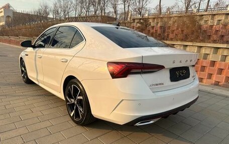 Skoda Octavia IV, 2022 год, 1 911 000 рублей, 5 фотография