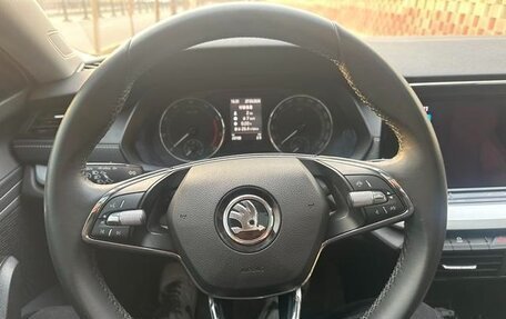 Skoda Octavia IV, 2022 год, 1 911 000 рублей, 7 фотография