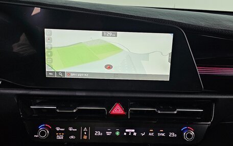 KIA Niro, 2023 год, 2 120 000 рублей, 18 фотография