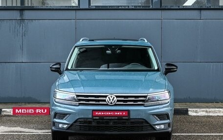 Volkswagen Tiguan II, 2019 год, 2 399 000 рублей, 3 фотография