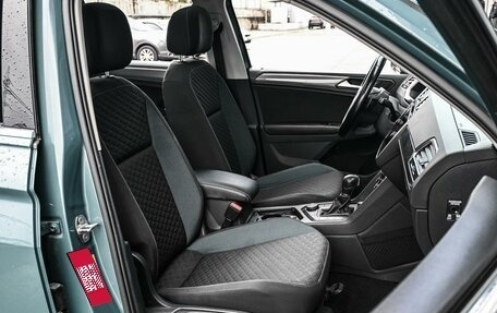 Volkswagen Tiguan II, 2019 год, 2 399 000 рублей, 8 фотография