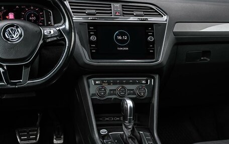 Volkswagen Tiguan II, 2019 год, 2 399 000 рублей, 22 фотография