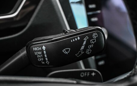 Volkswagen Tiguan II, 2019 год, 2 399 000 рублей, 18 фотография