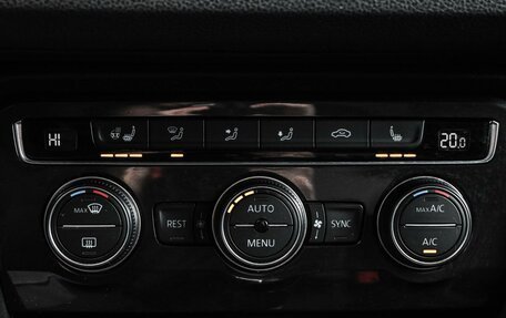 Volkswagen Tiguan II, 2019 год, 2 399 000 рублей, 21 фотография