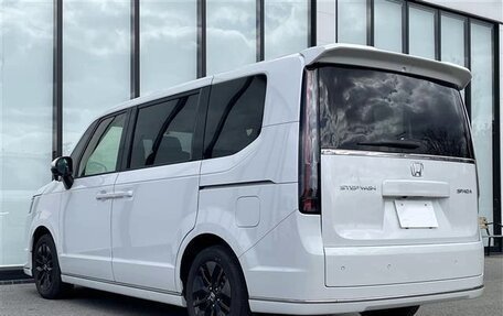 Honda Stepwgn, 2022 год, 2 270 000 рублей, 7 фотография