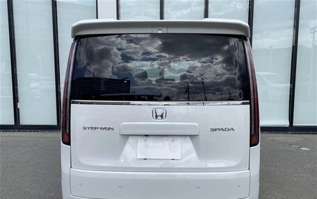 Honda Stepwgn, 2022 год, 2 270 000 рублей, 6 фотография