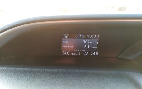 Toyota Voxy III, 2017 год, 2 000 000 рублей, 10 фотография