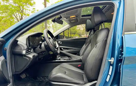 Hyundai Elantra, 2023 год, 1 550 008 рублей, 10 фотография