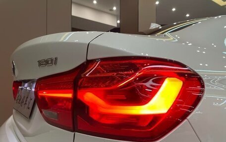 BMW 1 серия, 2023 год, 1 790 000 рублей, 16 фотография