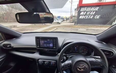 Toyota Yaris, 2020 год, 1 260 000 рублей, 8 фотография