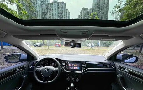 Volkswagen T-Roc I, 2022 год, 1 720 008 рублей, 13 фотография