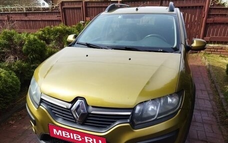 Renault Sandero II рестайлинг, 2017 год, 900 000 рублей, 1 фотография