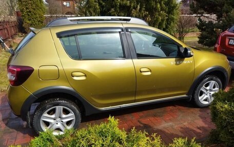 Renault Sandero II рестайлинг, 2017 год, 900 000 рублей, 15 фотография