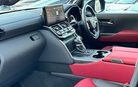 Toyota Land Cruiser, 2023 год, 12 000 000 рублей, 4 фотография