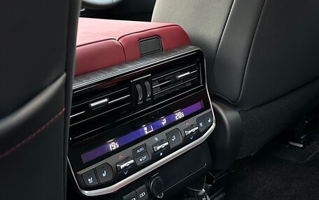 Toyota Land Cruiser, 2023 год, 12 000 000 рублей, 7 фотография