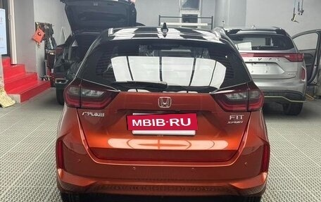 Honda Fit, 2022 год, 1 450 000 рублей, 5 фотография