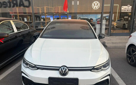 Volkswagen Golf VIII, 2022 год, 1 823 030 рублей, 2 фотография