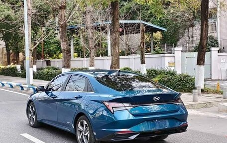 Hyundai Elantra, 2022 год, 1 280 000 рублей, 4 фотография