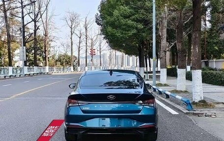 Hyundai Elantra, 2022 год, 1 280 000 рублей, 5 фотография