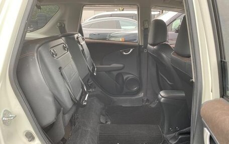 Honda Fit Shuttle I рестайлинг, 2014 год, 893 000 рублей, 12 фотография