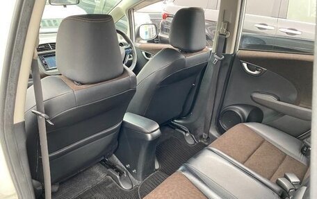 Honda Fit Shuttle I рестайлинг, 2014 год, 893 000 рублей, 13 фотография