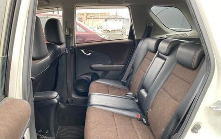 Honda Fit Shuttle I рестайлинг, 2014 год, 893 000 рублей, 18 фотография