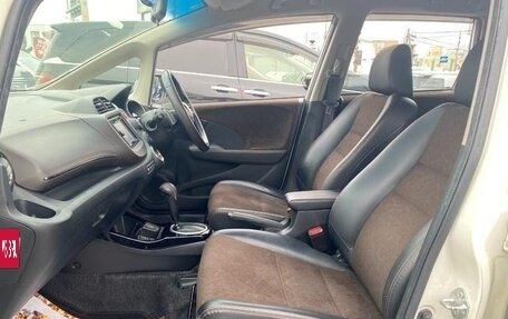 Honda Fit Shuttle I рестайлинг, 2014 год, 893 000 рублей, 15 фотография