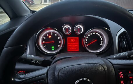 Opel Astra J, 2010 год, 470 000 рублей, 13 фотография