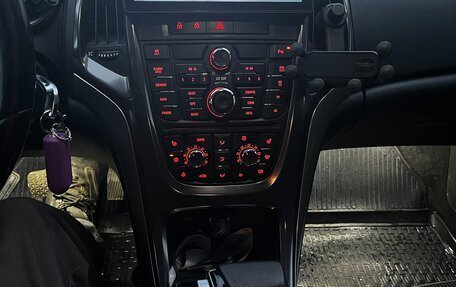 Opel Astra J, 2010 год, 470 000 рублей, 34 фотография