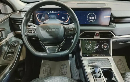 CheryExeed TXL, 2023 год, 2 250 000 рублей, 11 фотография