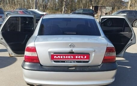 Opel Vectra B рестайлинг, 1998 год, 199 999 рублей, 18 фотография