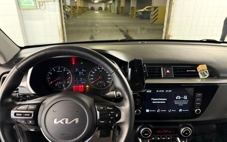 KIA Rio IV, 2021 год, 1 550 000 рублей, 4 фотография