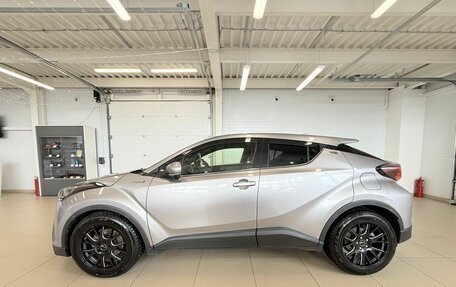 Toyota C-HR I рестайлинг, 2017 год, 1 999 000 рублей, 3 фотография