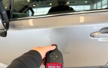 Toyota C-HR I рестайлинг, 2017 год, 1 999 000 рублей, 21 фотография