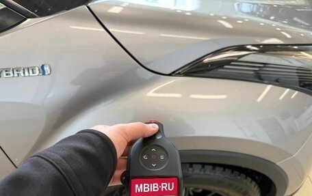 Toyota C-HR I рестайлинг, 2017 год, 1 999 000 рублей, 28 фотография