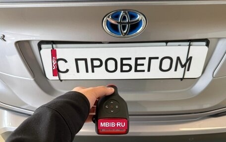 Toyota C-HR I рестайлинг, 2017 год, 1 999 000 рублей, 24 фотография