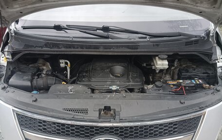 Hyundai Grand Starex Grand Starex I рестайлинг 2, 2010 год, 870 000 рублей, 3 фотография