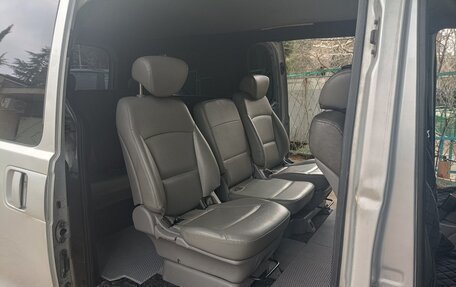 Hyundai Grand Starex Grand Starex I рестайлинг 2, 2010 год, 870 000 рублей, 7 фотография