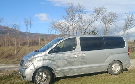 Hyundai Grand Starex Grand Starex I рестайлинг 2, 2010 год, 870 000 рублей, 12 фотография