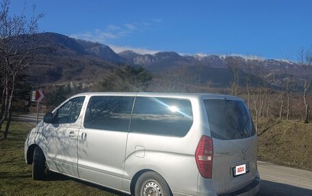 Hyundai Grand Starex Grand Starex I рестайлинг 2, 2010 год, 870 000 рублей, 11 фотография