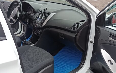 Hyundai Solaris II рестайлинг, 2016 год, 1 100 000 рублей, 12 фотография