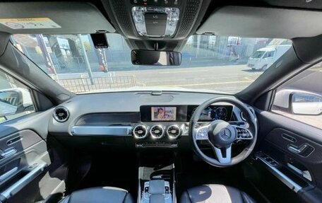 Mercedes-Benz GLB, 2020 год, 2 413 689 рублей, 8 фотография