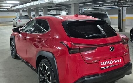 Lexus UX I, 2019 год, 3 250 000 рублей, 4 фотография
