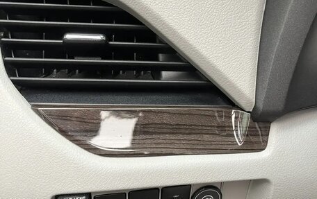 Toyota Sienna III, 2016 год, 2 650 000 рублей, 3 фотография