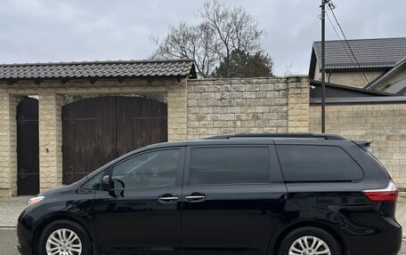 Toyota Sienna III, 2016 год, 2 650 000 рублей, 27 фотография