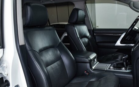 Toyota Land Cruiser 200, 2016 год, 7 499 000 рублей, 7 фотография